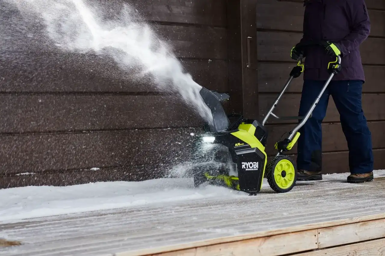 Ryobi snöslunga One+